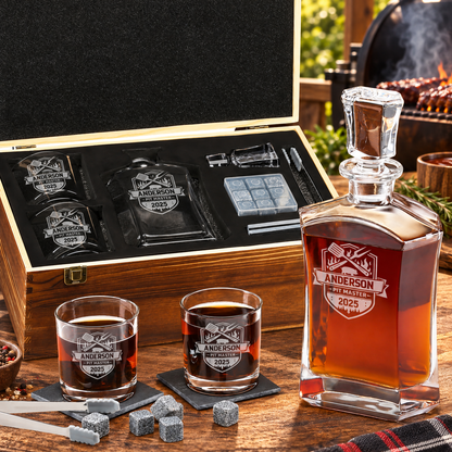 Gift for Grillmasters – Slick Decanter Set with 2 Glasses, 9 Whiskey Stones & Wooden Box – image 01