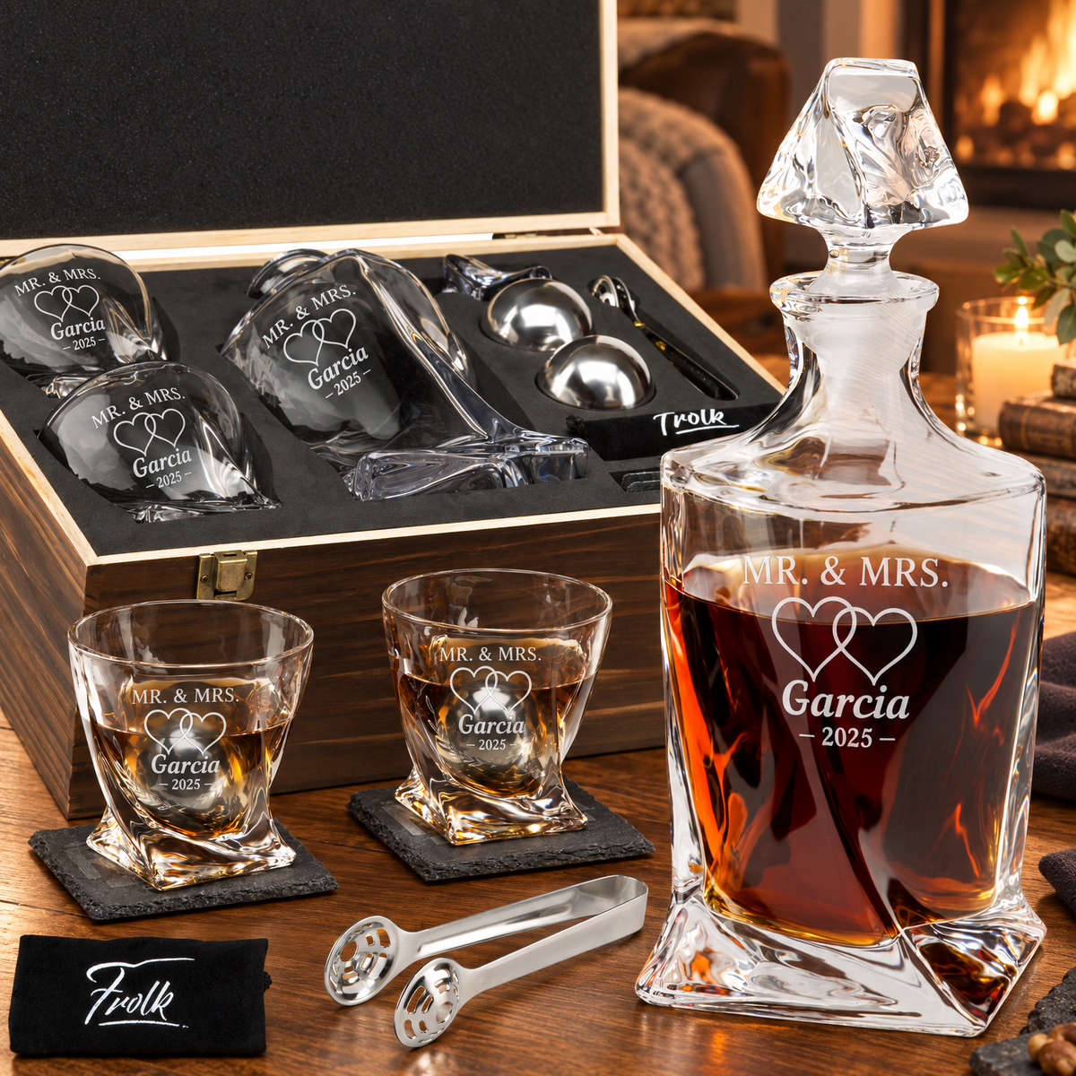 Family Gift – Twisted Decanter Set with 2 Glasses, 2 Whiskey Balls & Wooden Box – image 01