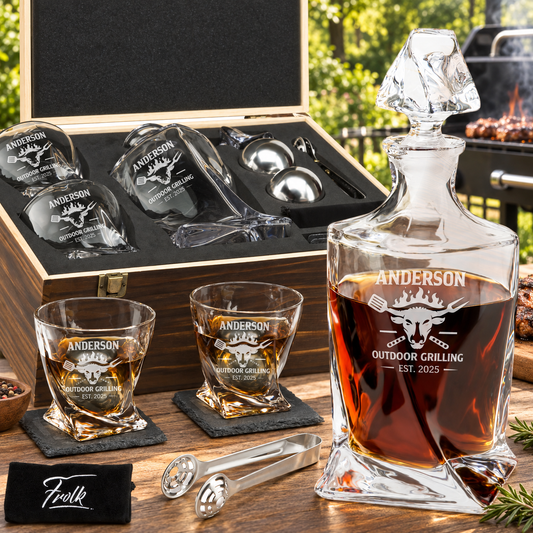 Gift for Grillmasters – Twisted Decanter Set with 2 Glasses, 2 Whiskey Balls & Wooden Box – image 01