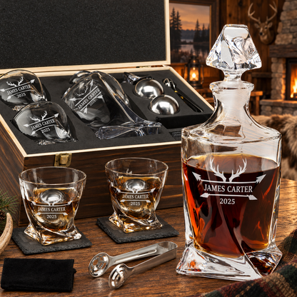Gift for Hunters – Twisted Decanter Set with 2 Glasses, 2 Whiskey Balls & Wooden Box – image 01