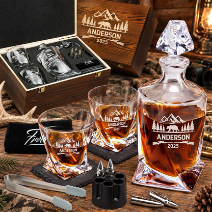 Gift for Hunters – Twisted Decanter Set with 2 Glasses, 6 Whiskey Bullets & Wooden Box – image 01